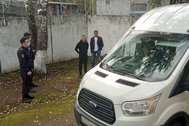 Таджичку и двух молдаван депортировали костромские полицейские