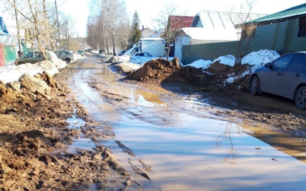 Улица в костромской Ребровке утопает в грязи из-за строительных работ