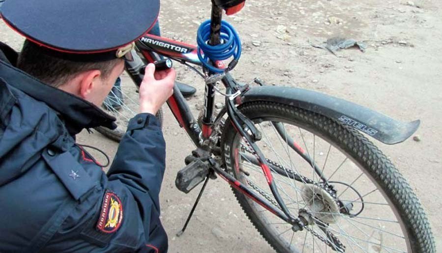 Пять велосипедов за день украла пара костромских забулдыг