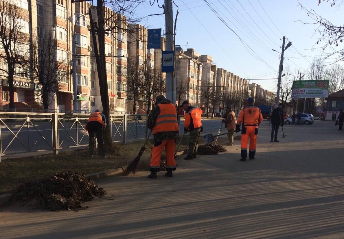 С улиц Костромы вывезли огромное количество грязи