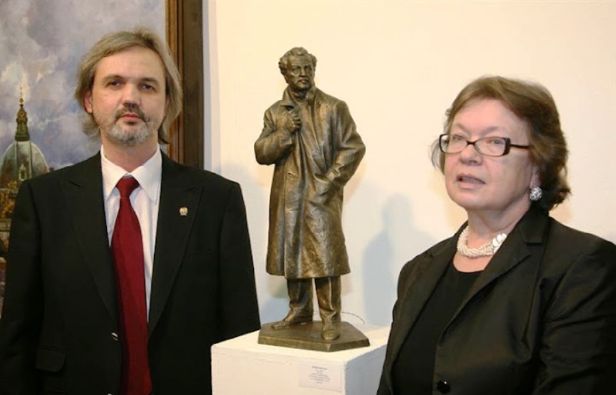 Знаменитому костромскому философу посвятили скульптуру в Москве