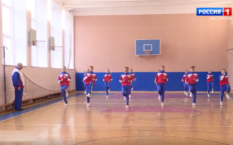 В школах костромской глубинки отремонтируют двадцать спортзалов