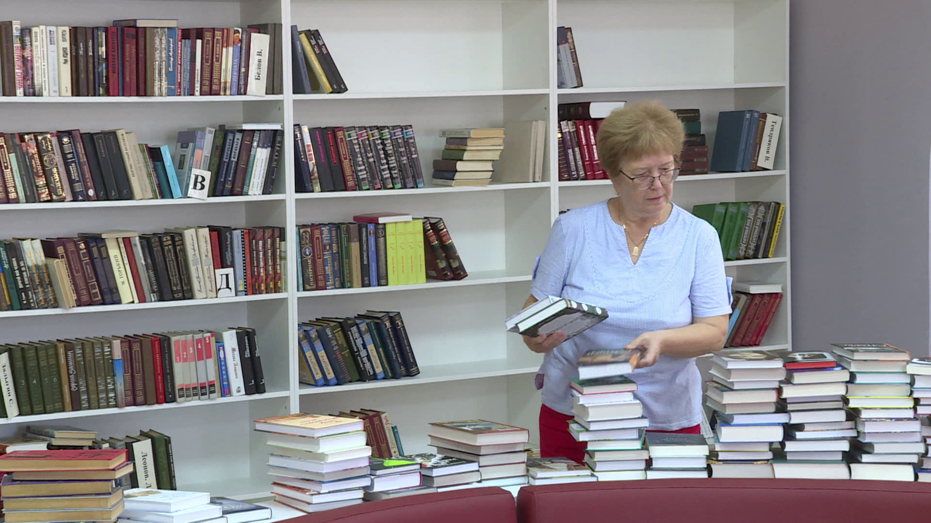 Фонды костромских библиотек пополнили восемьсот новых книг