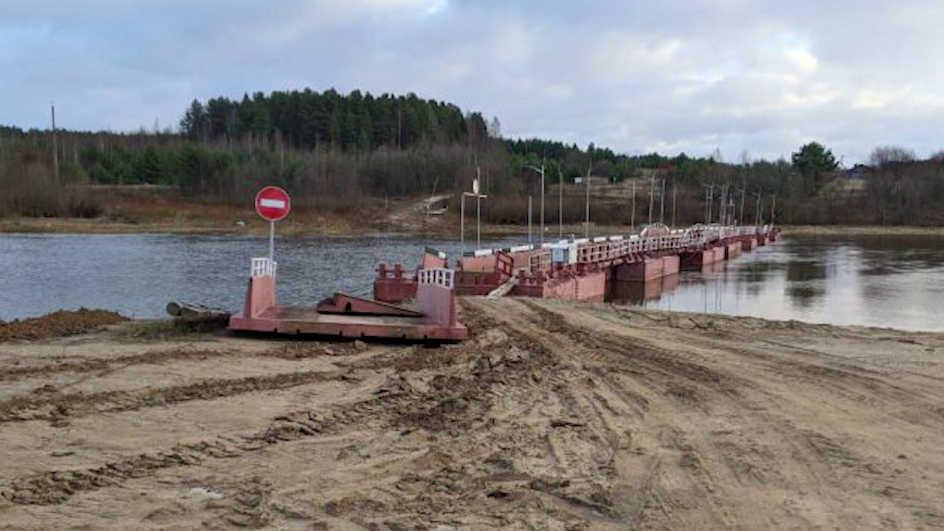 В Костромской области демонтируют понтонный мост через Ветлугу