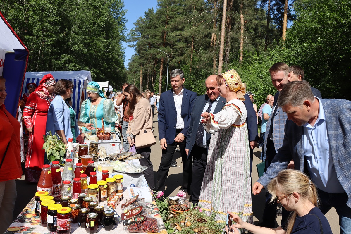 Аграрии региона удивили костромичей и гостей города своими  гастрономическими изысками | ГТРК «Кострома»