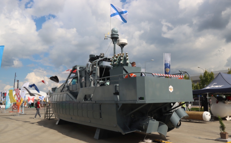 Костромское предприятие представило на выставке в Подмосковье новый десантно-штурмовой катер