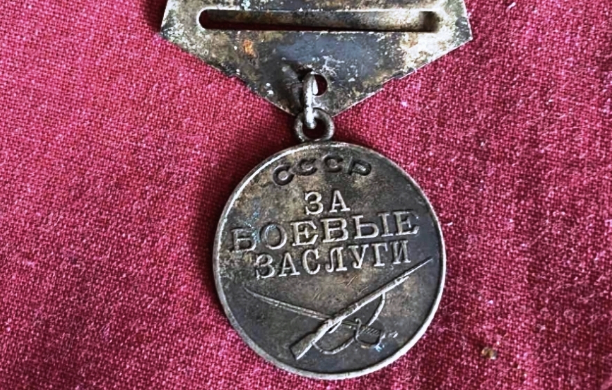 Потерянную медаль костромского фронтовика передадут его родственникам