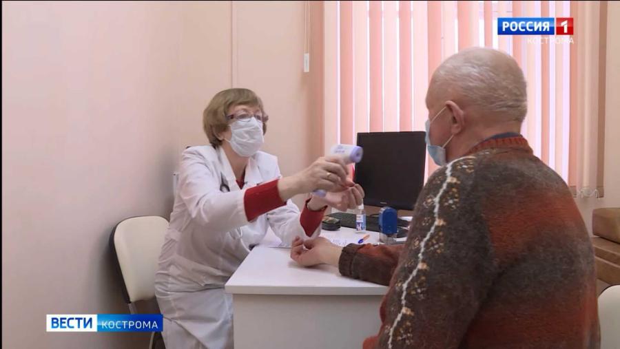 Больше половины медиков в Костроме продолжают работать на пенсии