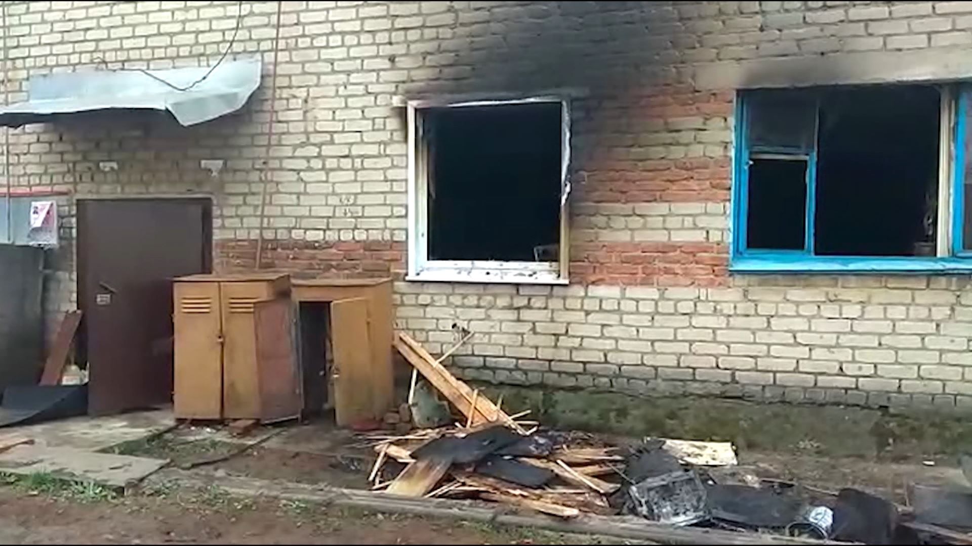 На пожаре в жилом доме в Шарье погиб 33-летний мужчина