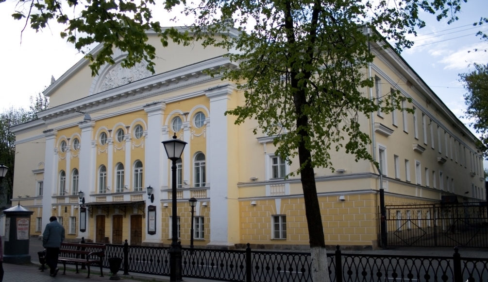 Зрители увидят Костромской драмтеатр в новом свете