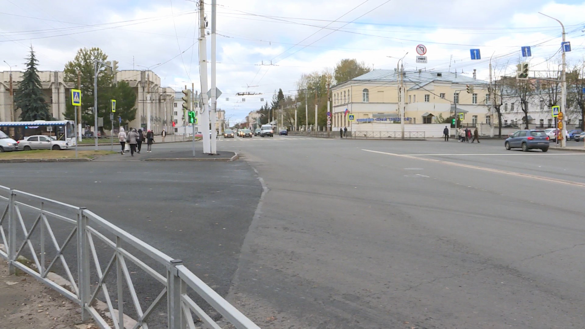 На перекрестке улиц Советской и Подлипаева в Костроме изменилась схема дорожного движения