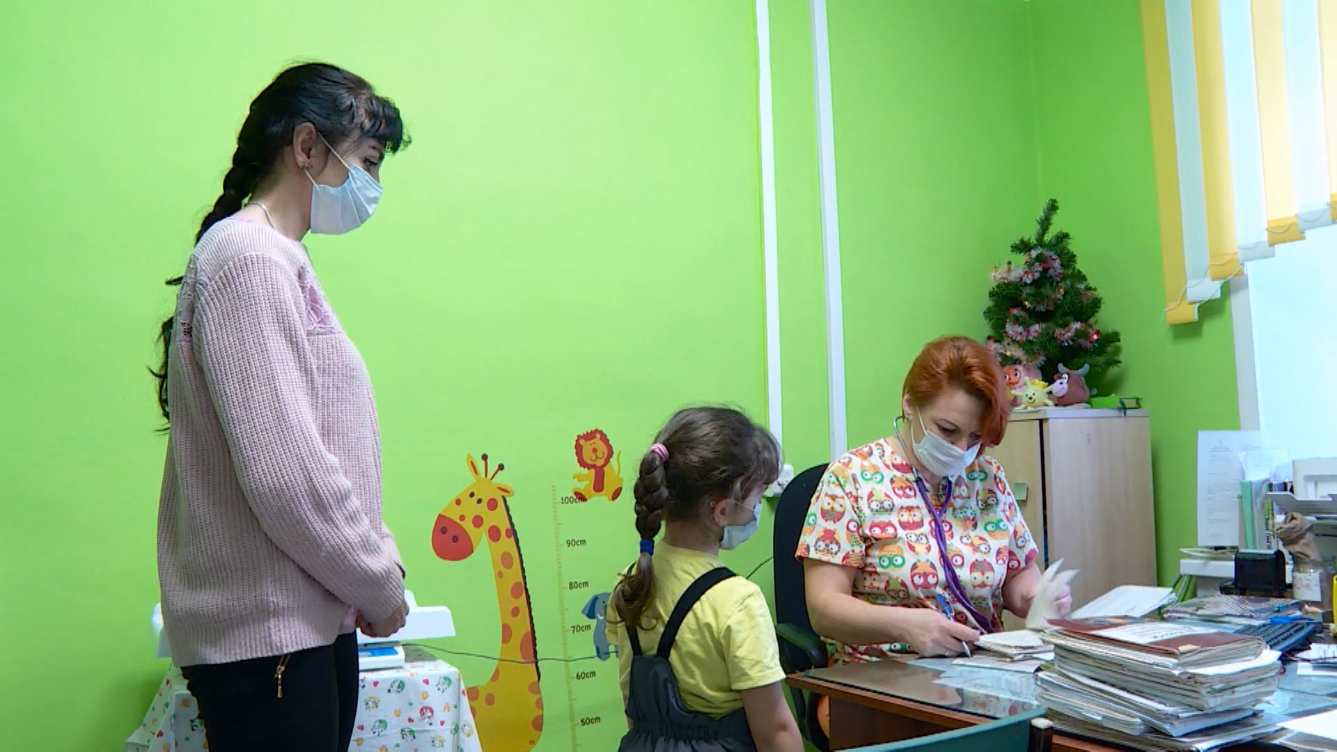 Меняется порядок оплаты больничных по уходу за костромскими малышами