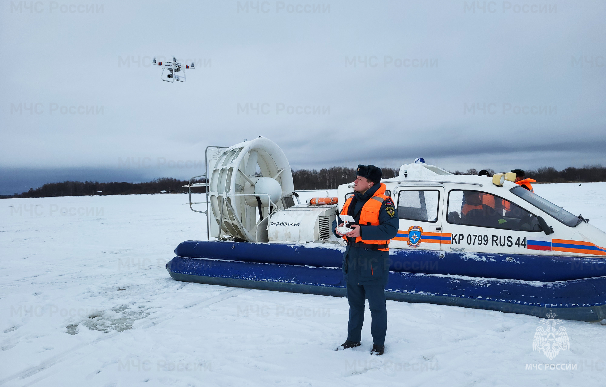 Лёд на костромских водоемах проверили с помощью беспилотника
