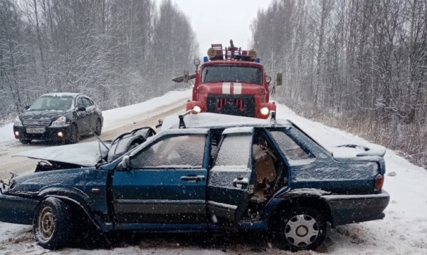 В страшном ДТП на трассе Кострома-Нерехта погиб водитель