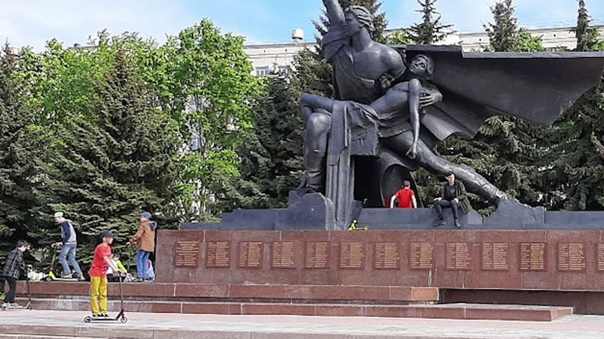 Костромские памятники из-за подростков взяли под охрану