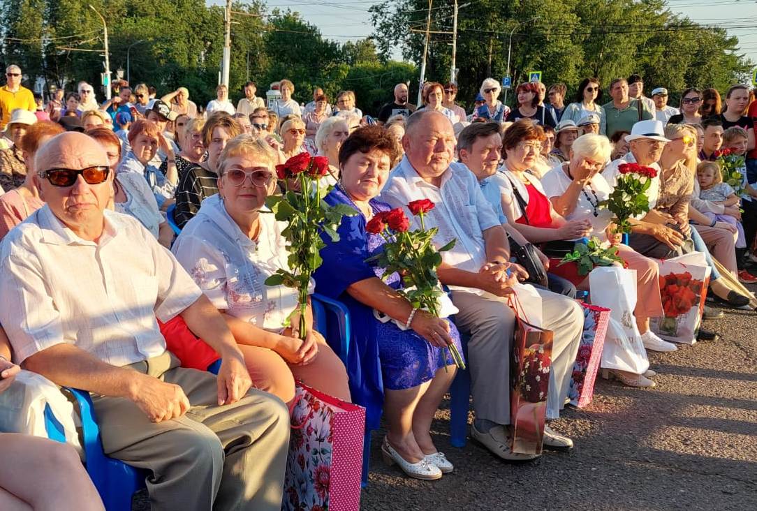 Семья кострома. Новости Кострома вчера день семьи.любви и верности.