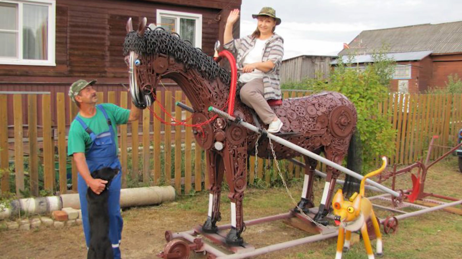 Фантазёр из костромского села мастерит животных из металлолома
