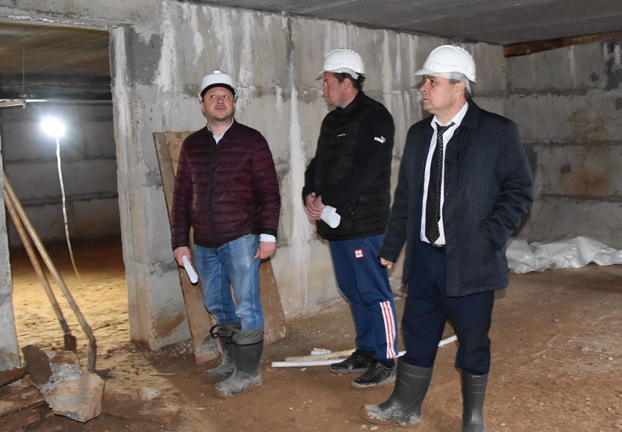 Строители нового детсада в костромском посёлке приступили к внутренней отделке