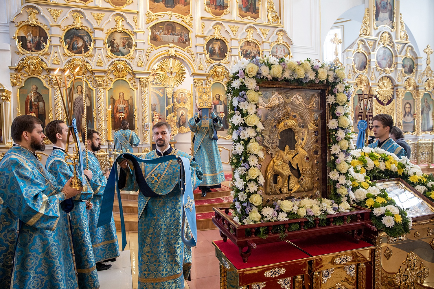 Феодоровская икона Божией матери в Костроме монастырь Настасьинский