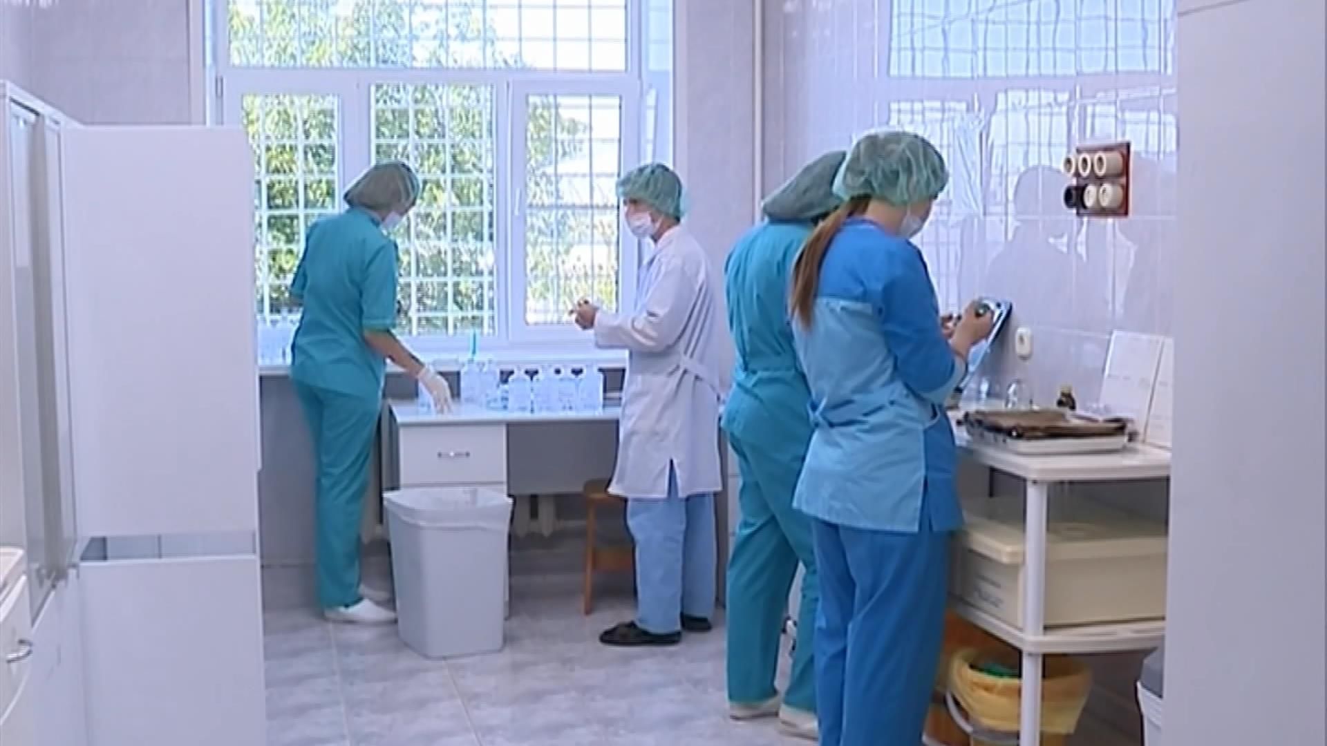 Из-за коронавируса в Костроме к работе массово привлекаются студенты-медики