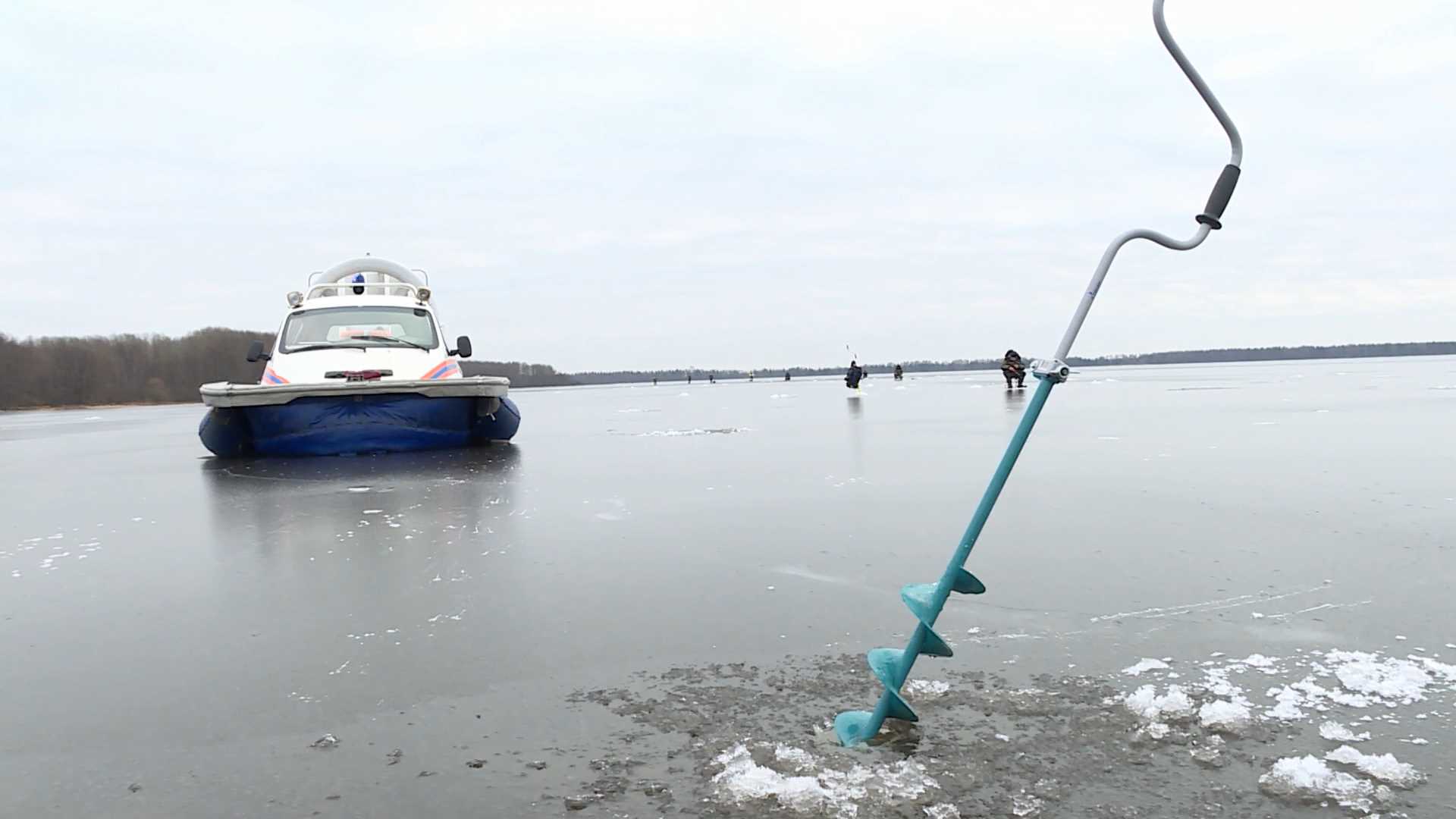 Костромским рыбакам пора сматывать удочки