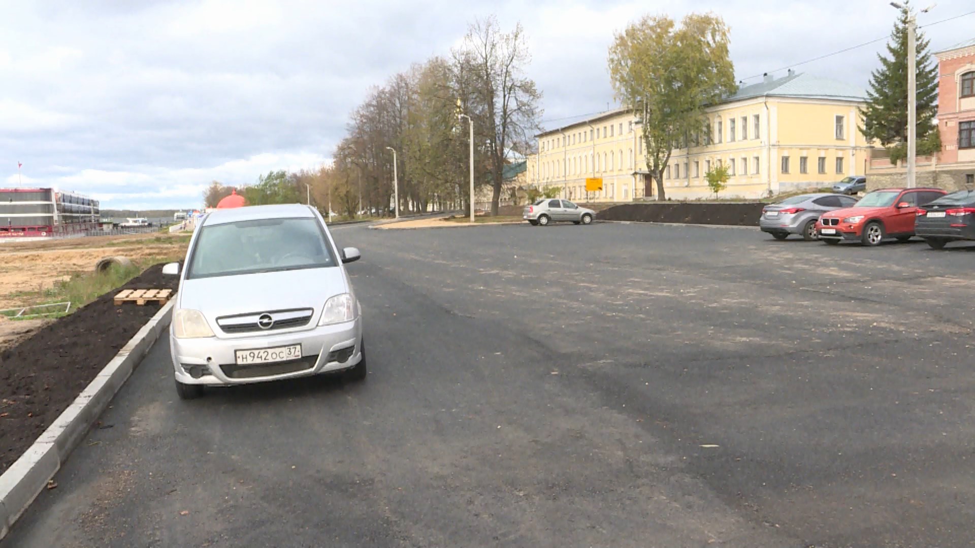 В Костроме оборудуют новые автомобильные парковки