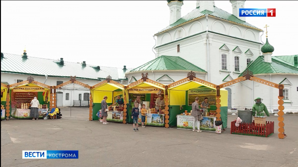 В Костроме открылась ежегодная выставка-ярмарка «Медовый спас»