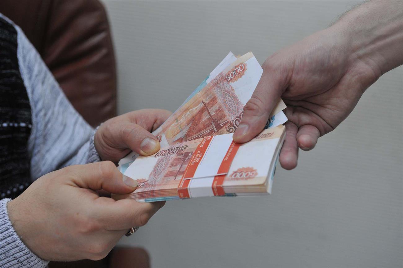 В Костроме осужден за взятки налоговый инспектор