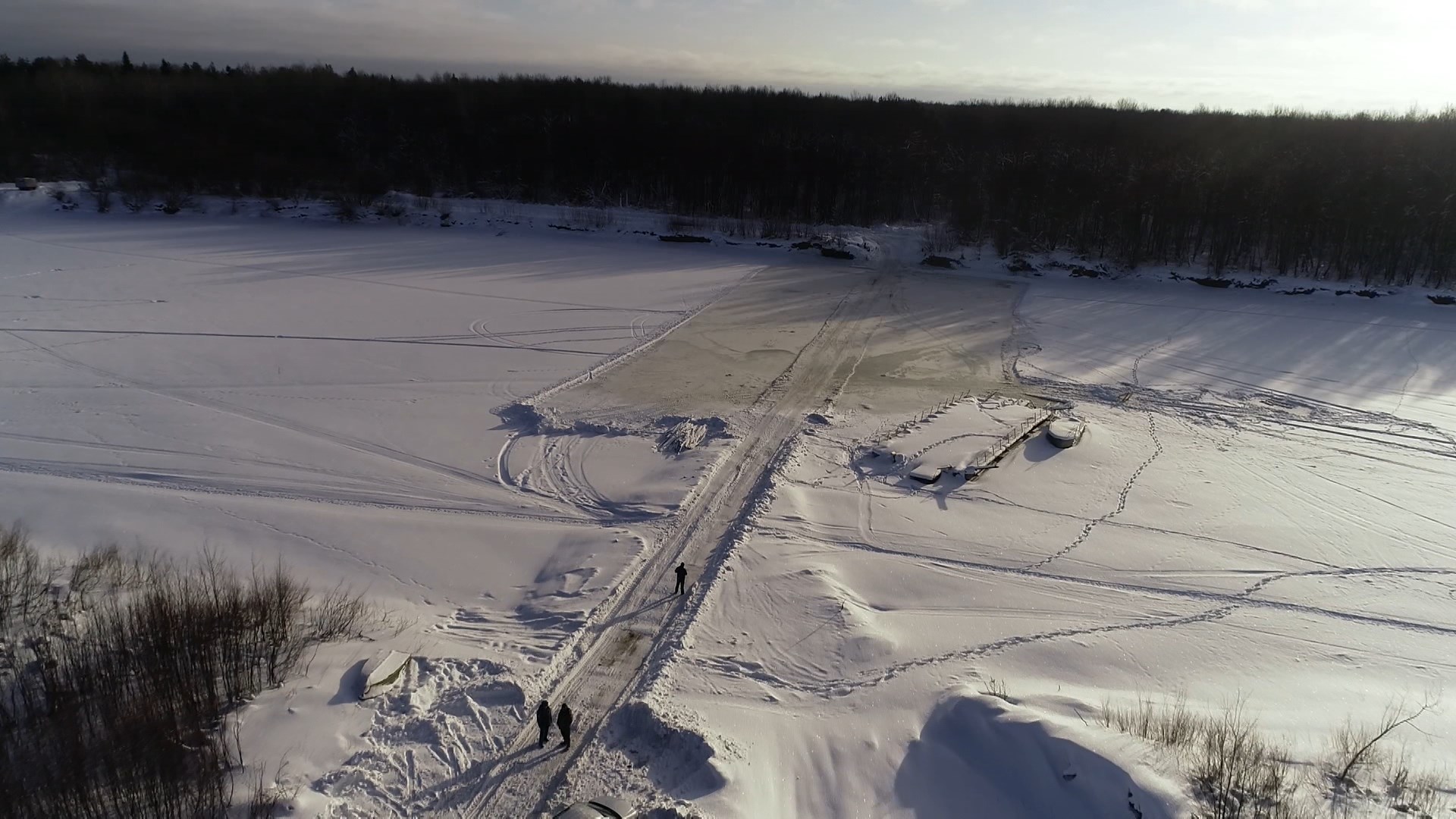 Лёд в помощь: в Костромской области начала работу ещё одна переправа через Унжу