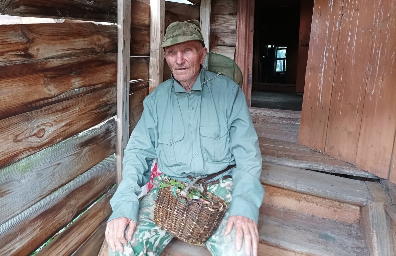 Пенсионер с больными ногами два дня плутал в лесу под Костромой