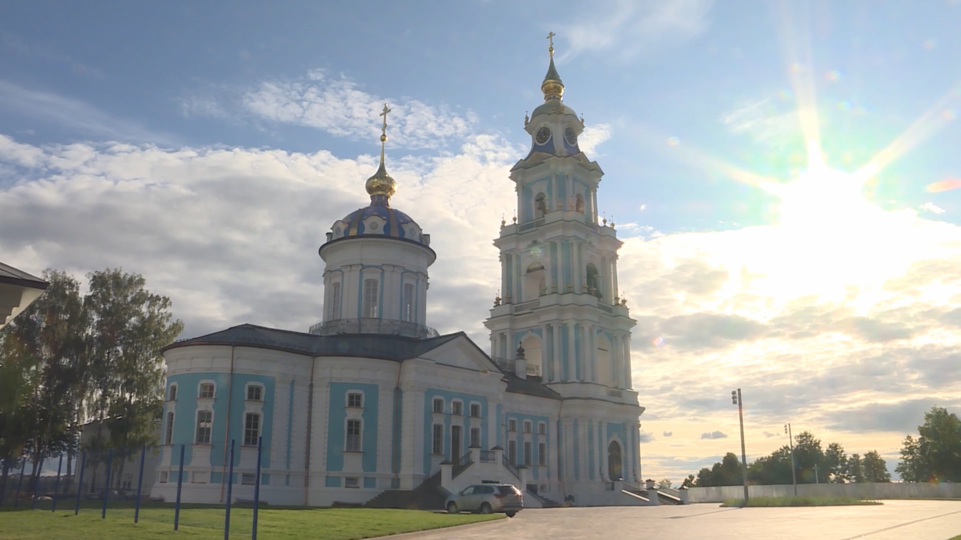 В честь Феодоровской иконы в Костромском Кремле зазвучат колокола