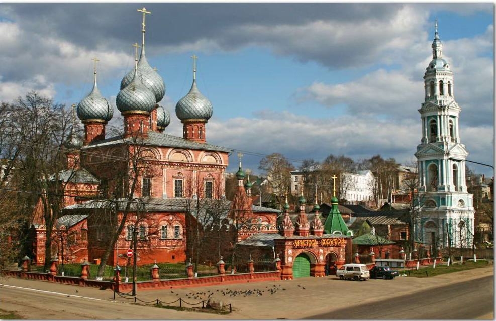 В храмах Костромы собирают канцтовары для нуждающихся детей