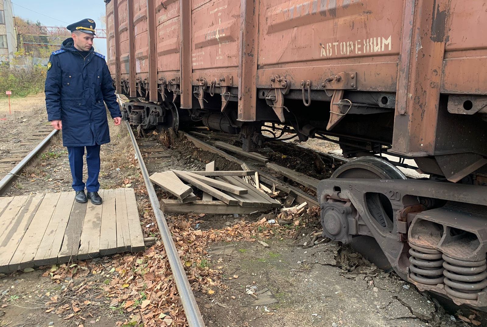 Авария на железнодорожном переезде произошла в Костроме | ГТРК «Кострома»