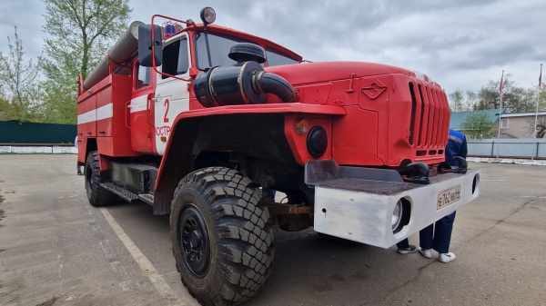 Бригада студентов восстановила боевую машину костромских пожарных