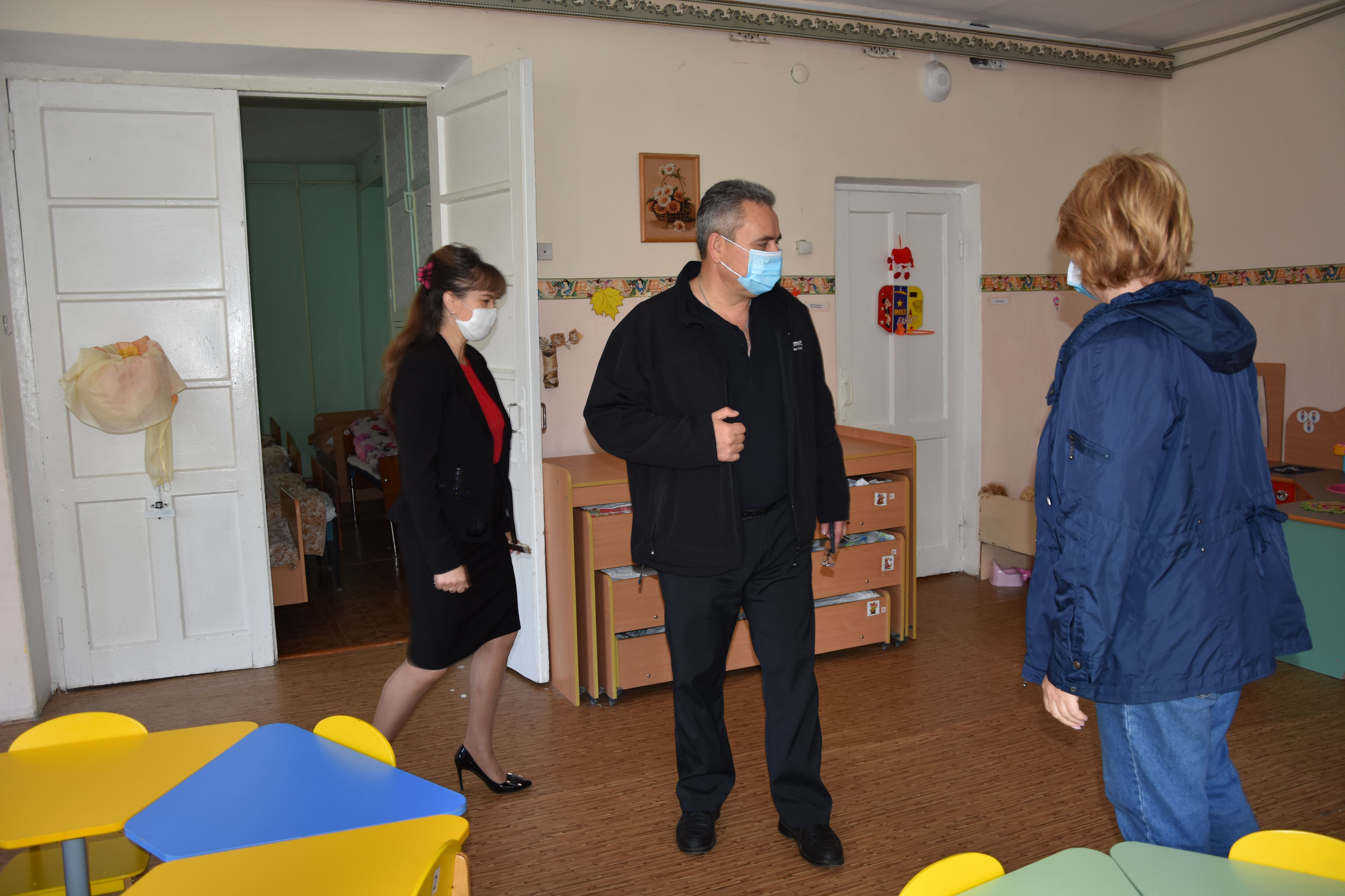 Глава администрации Костромы проинспектировал теплоснабжение школ и садиков