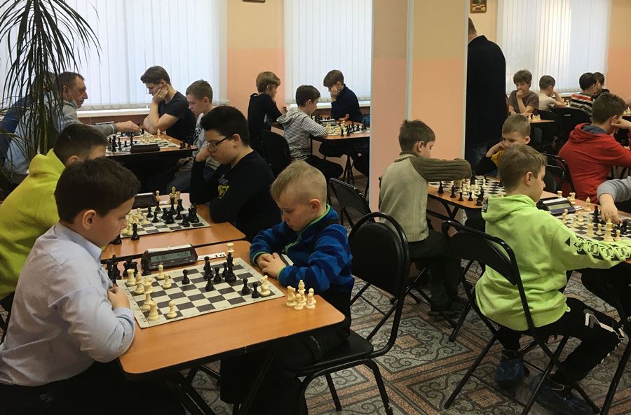 В Костроме открывается профильная спортивная школа по шахматам и шашкам