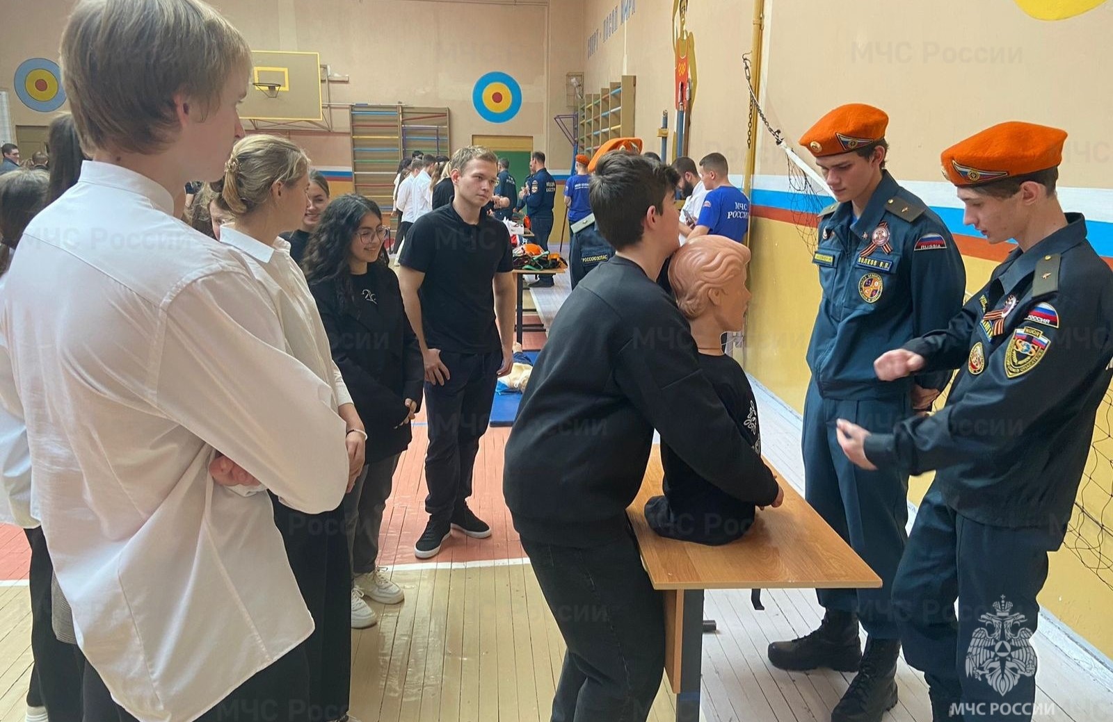 Школьники в Костроме научились оказывать помощь и вести себя при ЧС