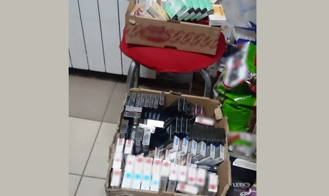 Продавщицу из костромской глубинки поймали на торговле левым табаком
