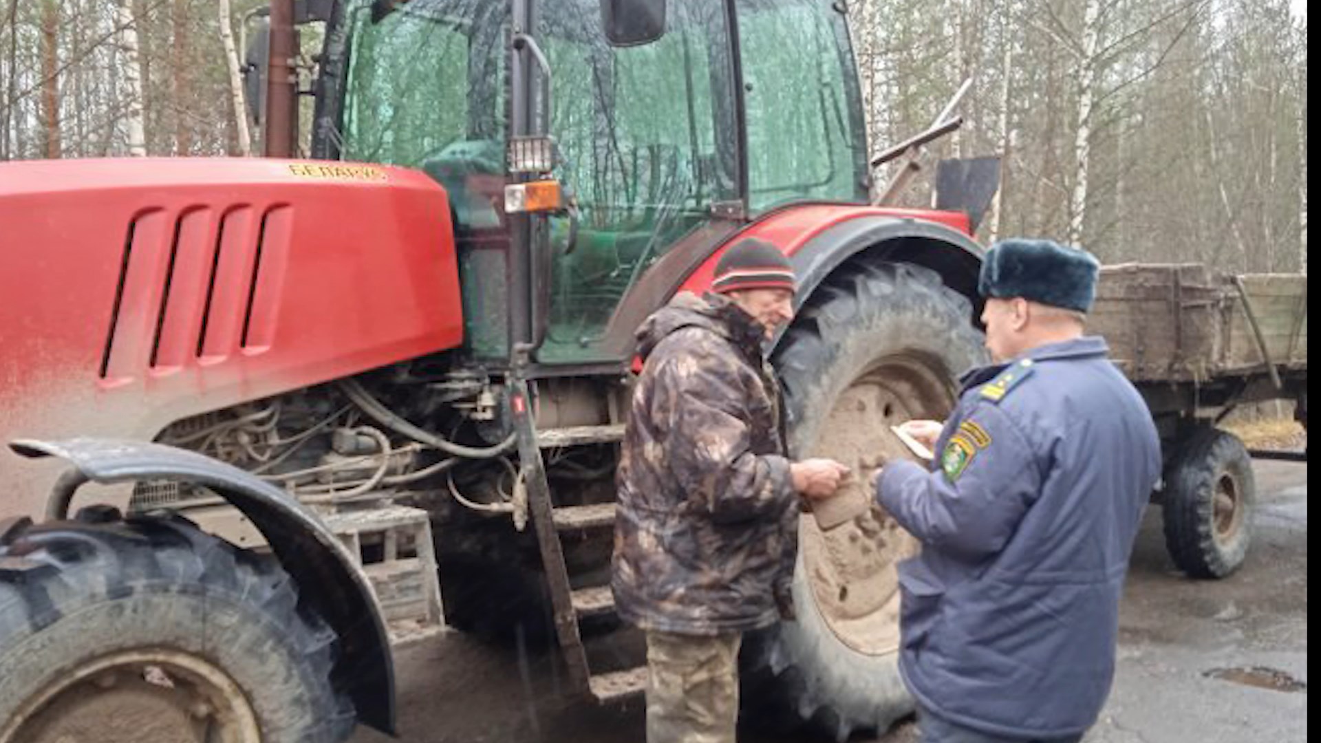 В одном из районов Костромской области оштрафовали каждого второго тракториста