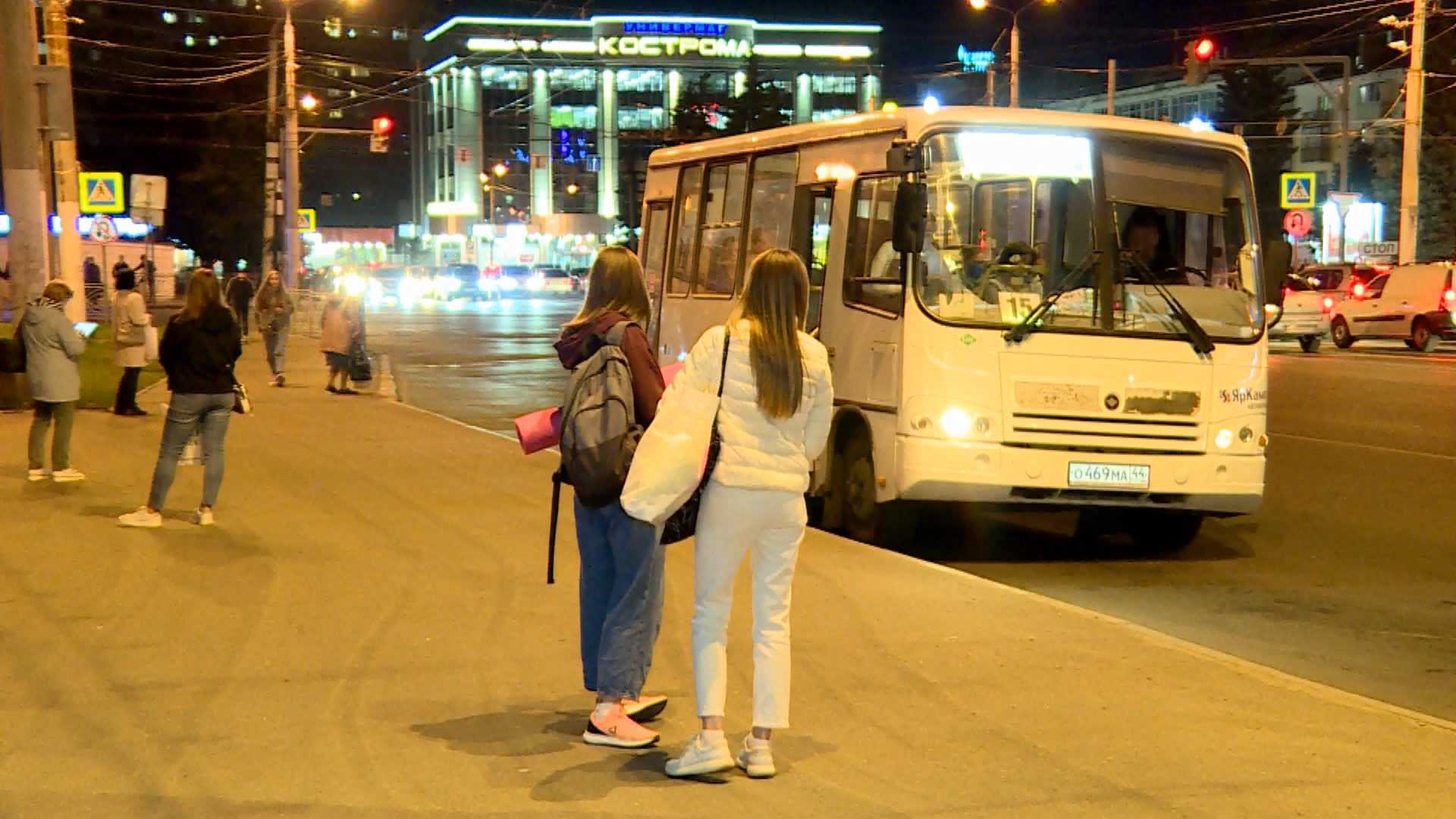 12 автобусных маршрутов в Костроме попались на нарушении расписания