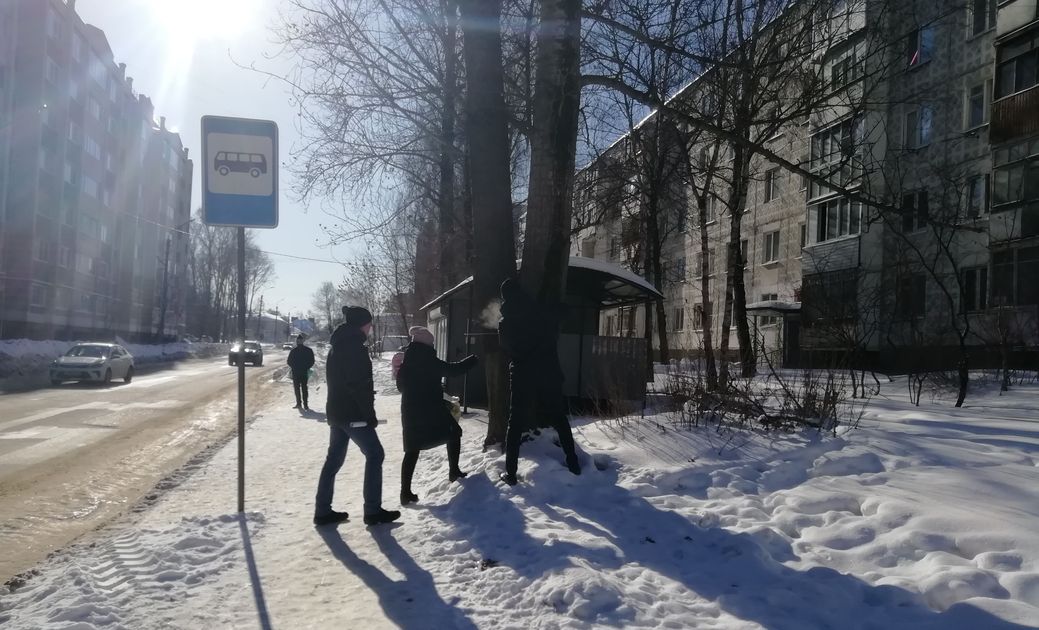 На улицах Костромы ищут места для новых парковок и заездных карманов
