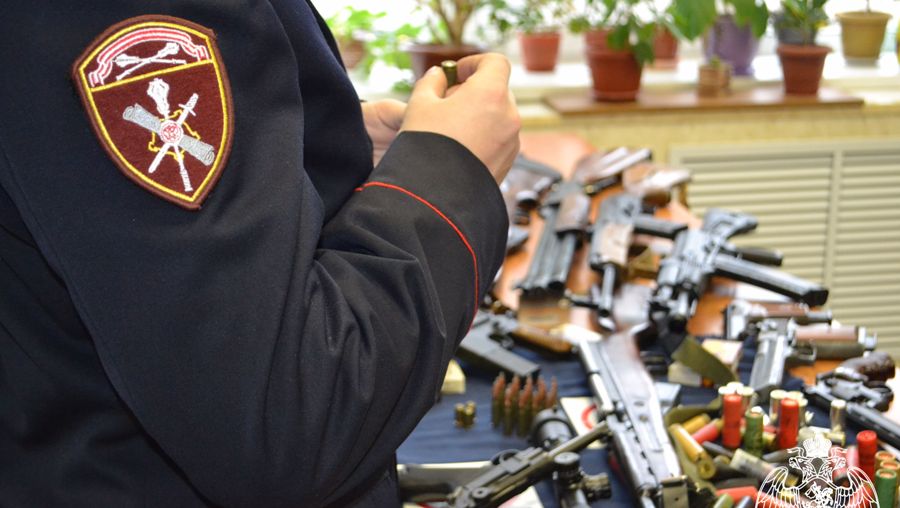 Костромские росгвардейцы изъяли из незаконного оборота 58 единиц оружия