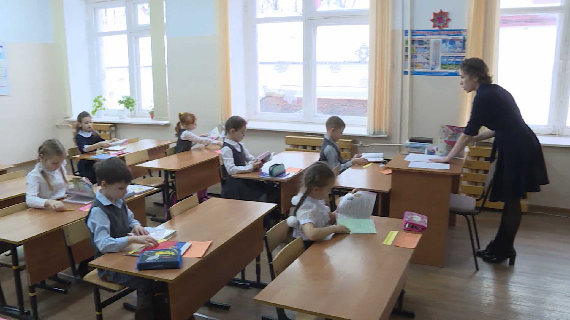 В Костромской области продолжаются споры о школьной форме