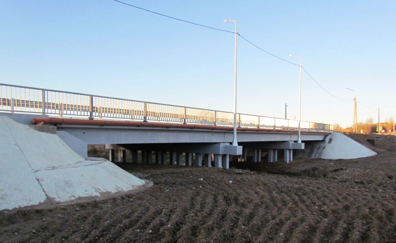 В Костромской области запустили движение автомобилей по обновленному мосту через реку Меру