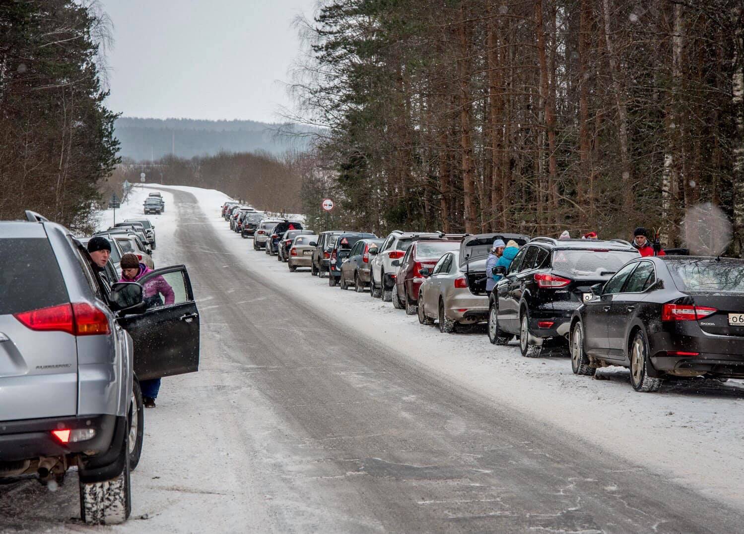 Костромских лыжников призвали правильно парковаться