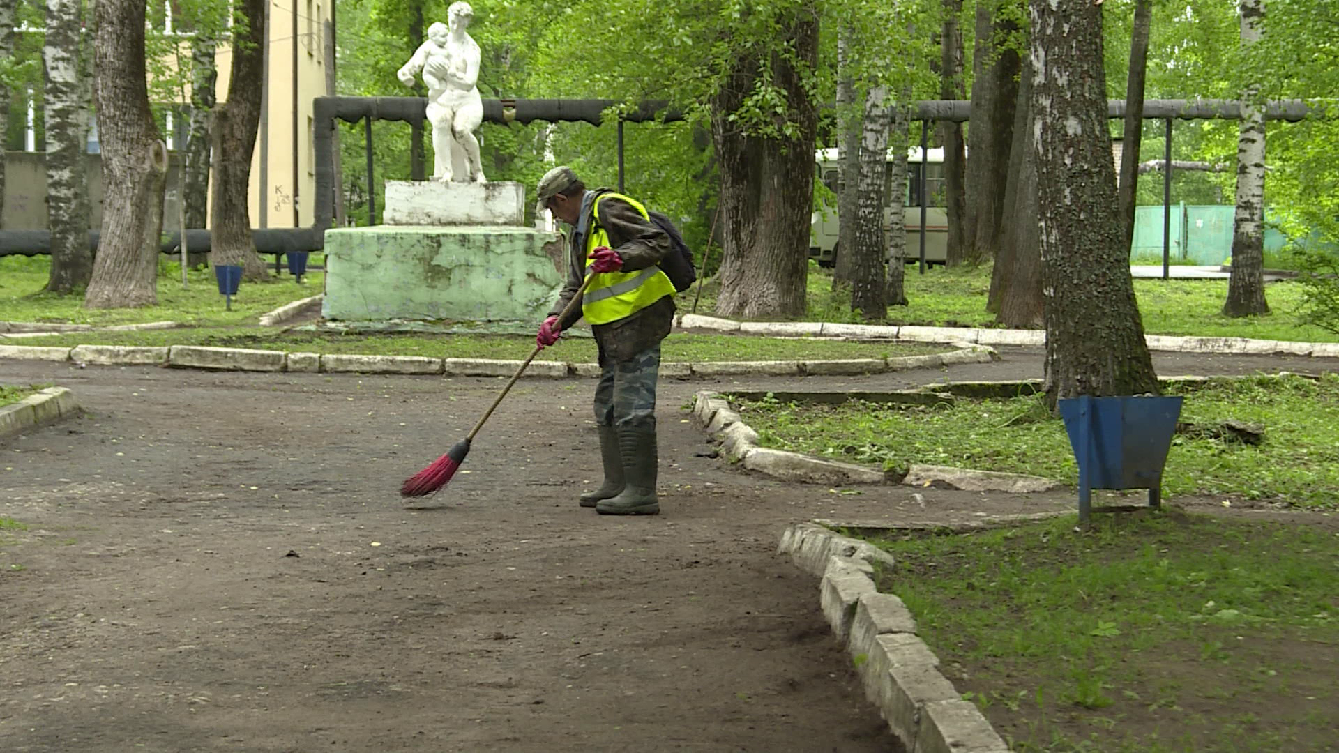 Парк санатория «Костромской» превращается в зону отдыха