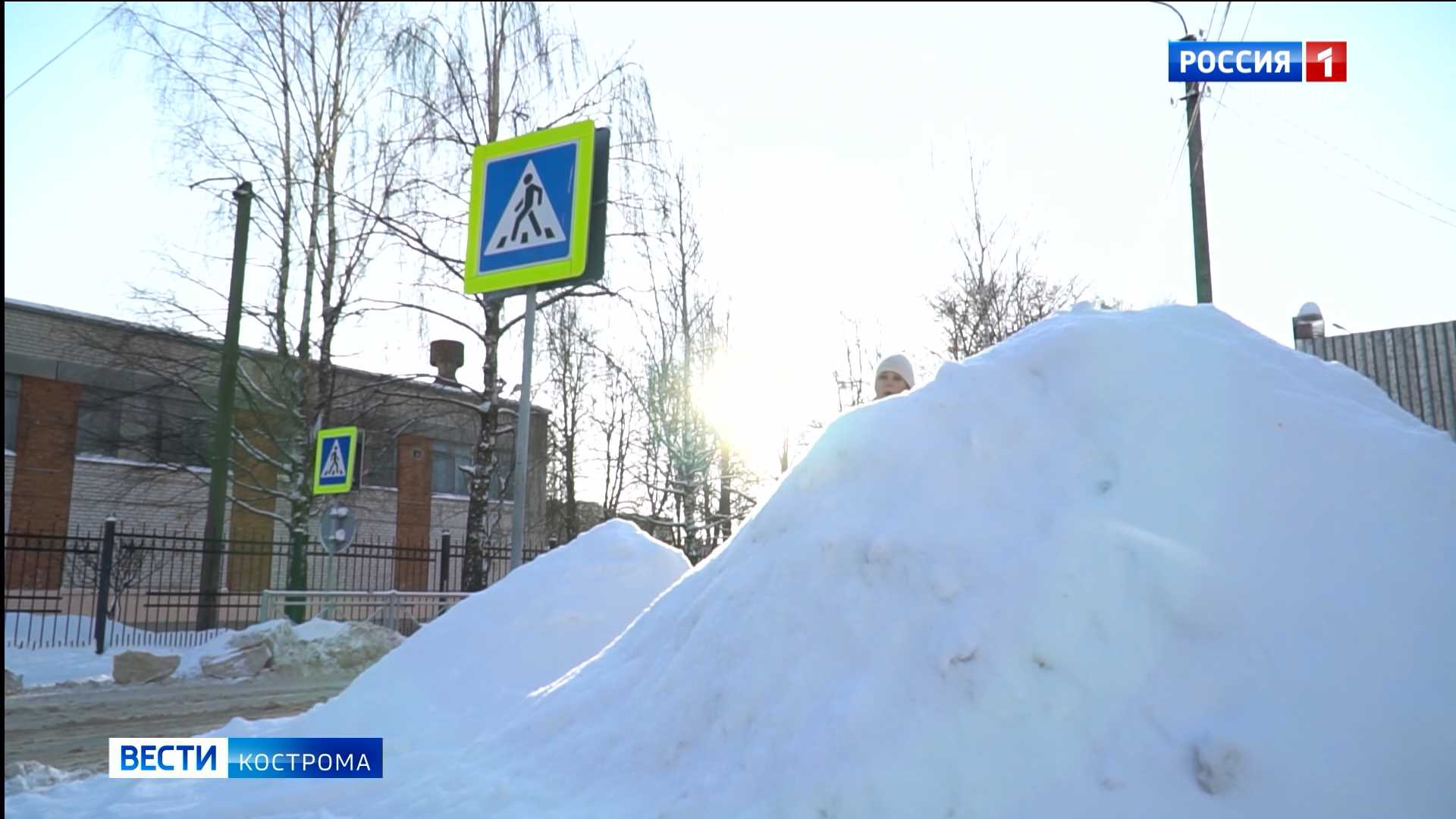 Дорожники не успели убрать снег с улиц Костромы в обещанный срок