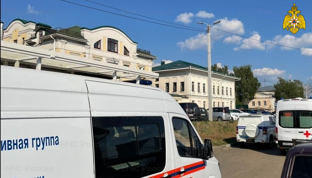 Рыбак в Костроме попал под баржу и погиб