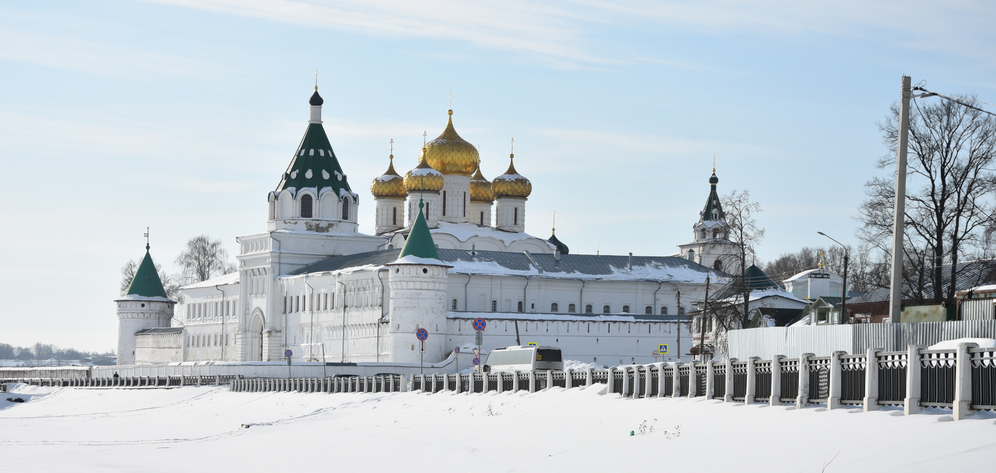 На время проведения рождественских богослужений в Костроме ограничат движение транспорта