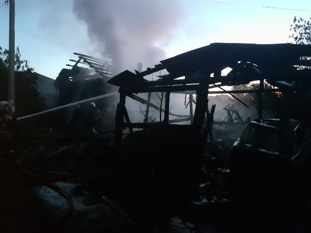 В Костромской области снова на пожаре сгорел человек